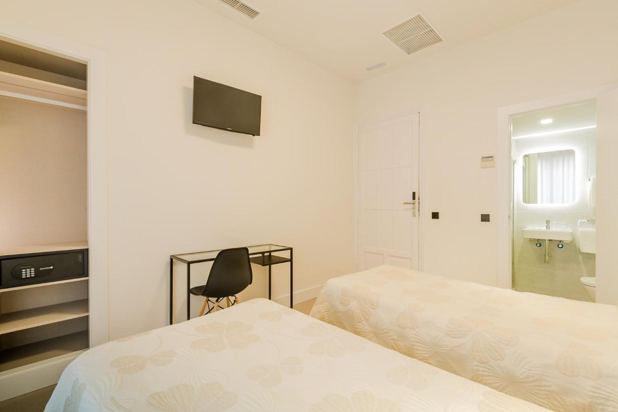Hostal Excelsior Μαδρίτη Εξωτερικό φωτογραφία