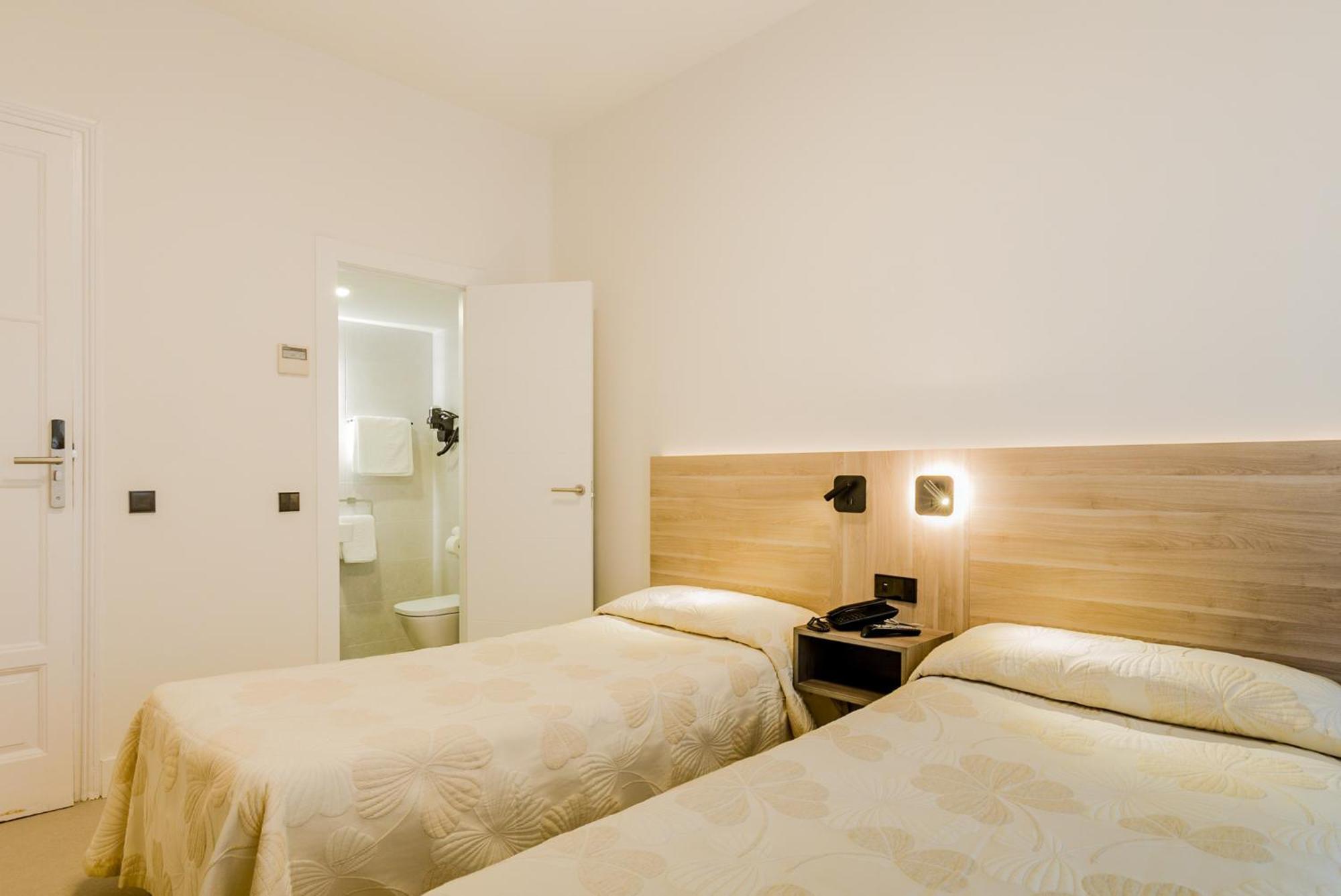 Hostal Excelsior Μαδρίτη Εξωτερικό φωτογραφία