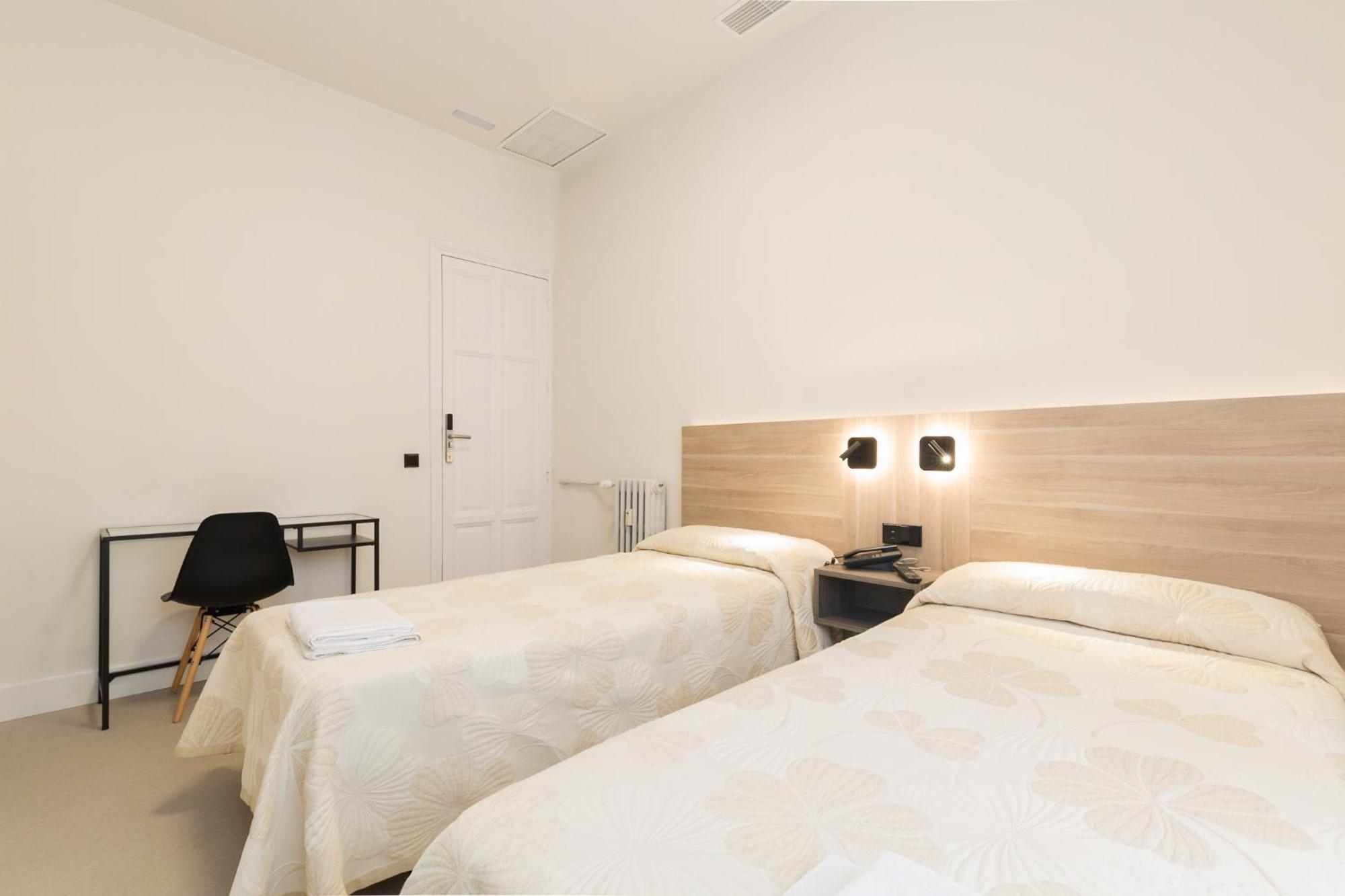Hostal Excelsior Μαδρίτη Εξωτερικό φωτογραφία