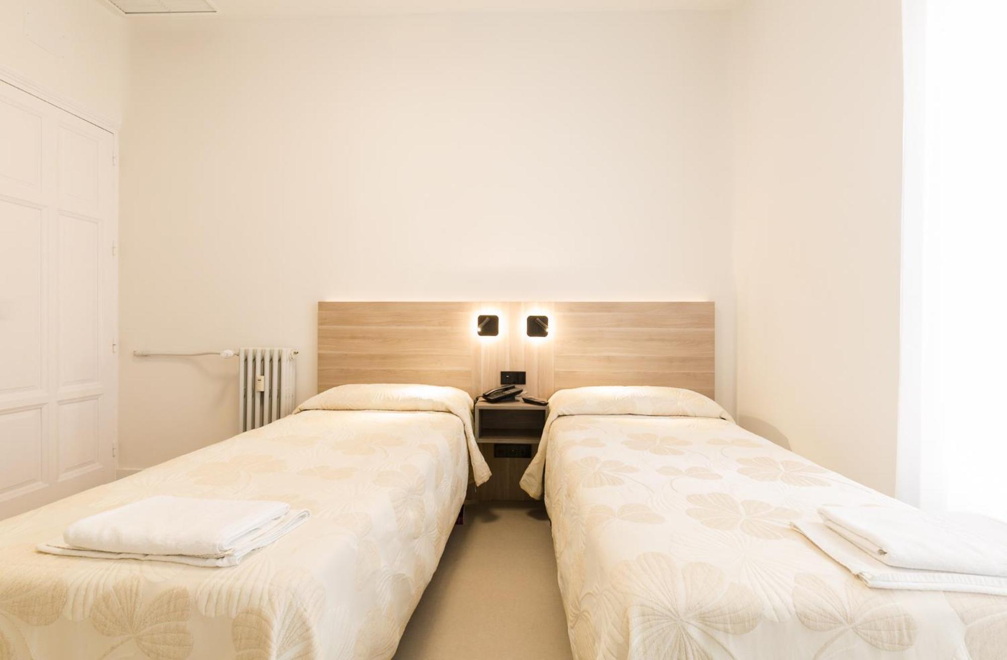 Hostal Excelsior Μαδρίτη Εξωτερικό φωτογραφία